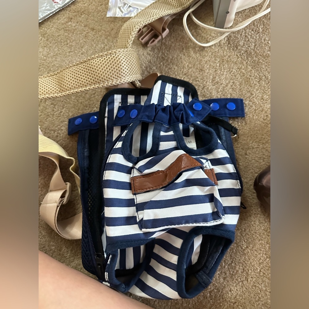 Dog carrier